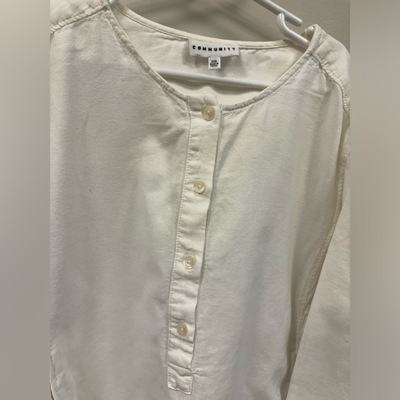 Chemise col rond avec bouton à l’avant - Picture 5 of 7